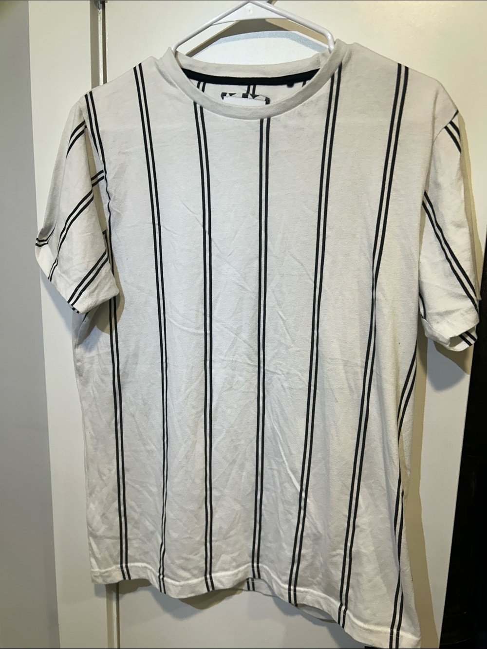 Men’s striped short sleeve tee